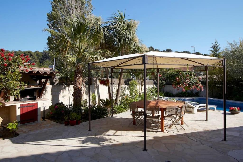 Studio Dans Villa Avec Piscine Каси Экстерьер фото